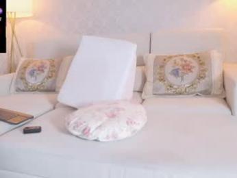 kellyfernandes — Chaturbate stream photo (Apr 2026)