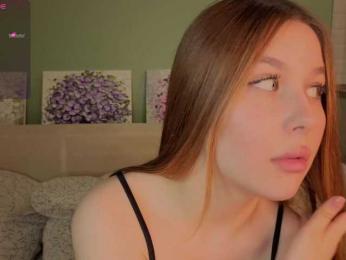 AliceGrand — Bongacams stream photo (Apr 2026)