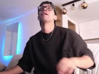 phantom_bigger1 — chaturbate