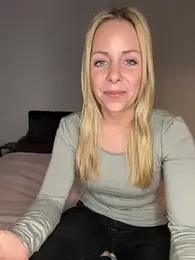 emily-becker22 — modelo de webcam en línea en stripchat