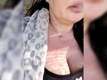 AlesikMi — Bongacams stream photo (Apr 2026)