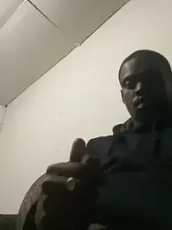 Wuu2now — Stripchat stream photo (May 2026)
