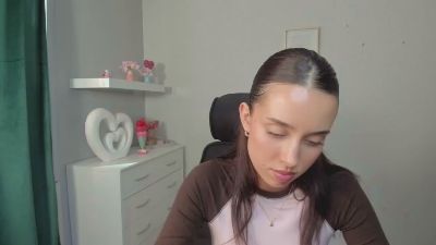 AdeleVibe — Cam4 stream photo (Apr 2026)