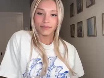 xoxoamberr — Chaturbate stream photo (Aug 2026)