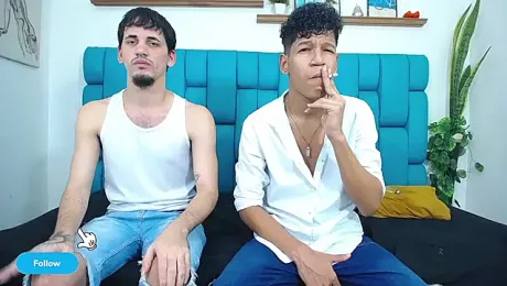 Interracial_Snow_Bunny — modelo de webcam en línea en stripchat