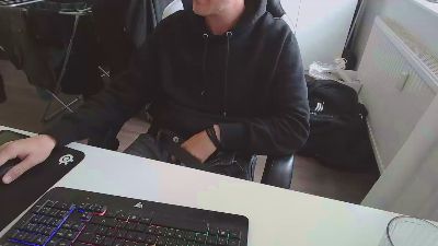 Aleex325 — Cam4 stream photo (May 2026)