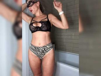 Hollena — modelo de webcam en línea en bongacams