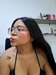 -VICKKY — Stripchat stream photo (Jun 2026)