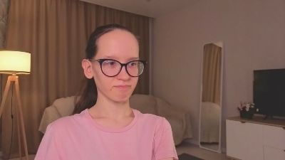 LeilaDurow — Cam4 stream photo (May 2026)
