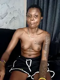 Nimah_ — Stripchat stream photo (Dec 2025)