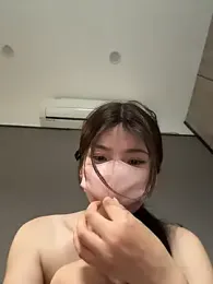 gougou13 — Stripchat stream photo (May 2026)