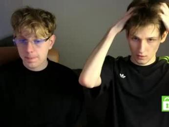 wesides — Chaturbate stream photo (Apr 2026)