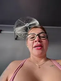 DIANITA_1988 — Stripchat stream photo (Jul 2026)