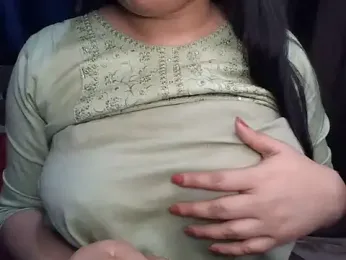 Trezza — Stripchat stream photo (Mar 2026)