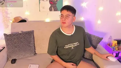 Young_Ben — Stripchat stream photo (Mar 2026)