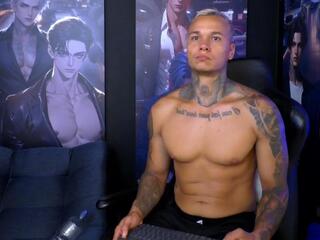 Darius Maximus — Flirt4free stream photo (Jul 2026)