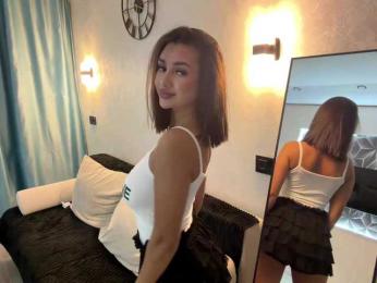FloraLooks — Bongacams stream photo (Aug 2026)