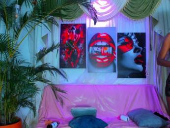 hotties-kittens — Bongacams stream photo (Mar 2026)