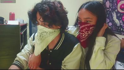 MoonVelvetDUO — modelo de webcam en línea en cam4
