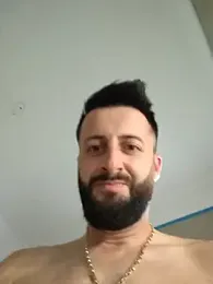 Kosminkom — modelo de webcam en línea en stripchat