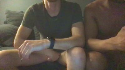 2mecdu74 — Cam4 stream photo (May 2026)