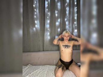 Shakeawake — Bongacams stream photo (Apr 2024)