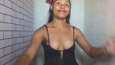 Dillianah2625 — modelo de webcam en línea en cam4