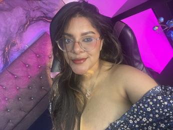 NathSaints — modelo de webcam en línea en livejasmin