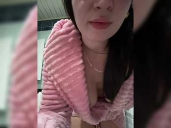 _dashulka_ — modelo de webcam en línea en bongacams