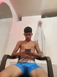 Sweet_alejo206 — Stripchat stream photo (Jun 2026)