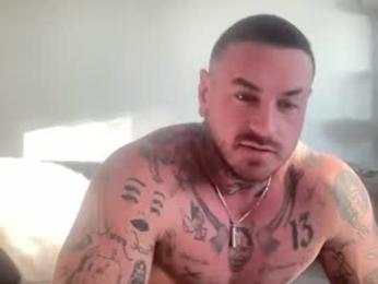 daddyblackisback — modelo de webcam en línea en chaturbate