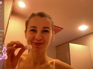 crystallana — Camsoda stream photo (Apr 2026)