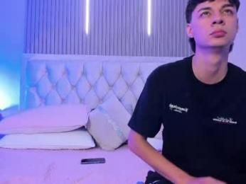 andy_may18 — Chaturbate stream photo (Apr 2026)