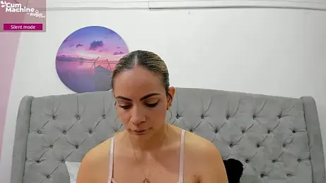 Valesskahall — Stripchat stream photo (Nov 2025)