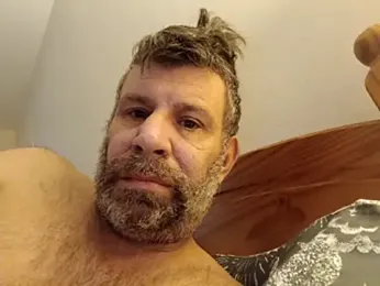 stud2512 — modelo de webcam en línea en stripchat