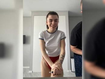 Room_of_love — modelo de webcam en línea en bongacams