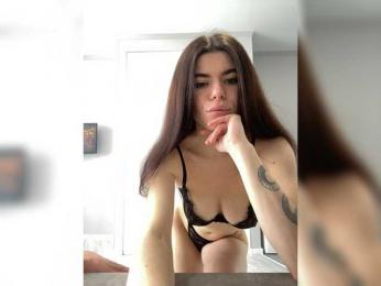 Room_of_love — modelo de webcam en línea en bongacams