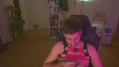 bigdickyoun1 — Cam4 stream photo (Feb 2026)