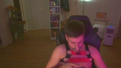 bigdickyoun1 — Cam4 stream photo (Feb 2026)