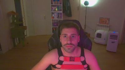 bigdickyoun1 — Cam4 stream photo (Feb 2026)