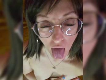 Valkiriyas — modelo de webcam en línea en bongacams
