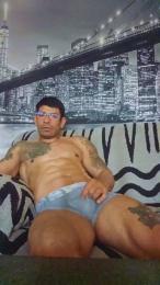 Leonsalvajexxx — modelo de webcam en línea en cam4