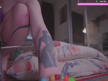 iara_mi — modelo de webcam en línea en chaturbate