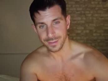 serafino94 — modelo de webcam en línea en chaturbate