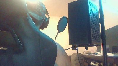 BiggieSpillz — Cam4 stream photo (Mar 2026)