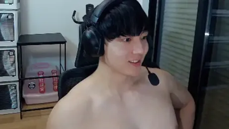 Tkcqcc — Stripchat stream photo (Feb 2026)