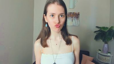 IlonaEllegood — modelo de webcam en línea en cam4