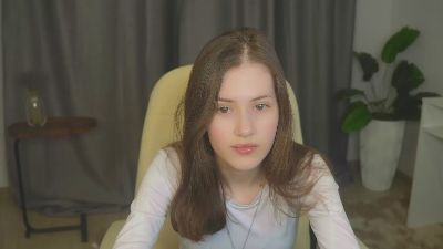 IlonaEllegood — modelo de webcam en línea en cam4