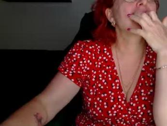 joannaandneighbour — modelo de webcam en línea en chaturbate