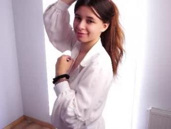 luanatenn — Chaturbate stream photo (Aug 2026)